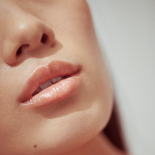 Load image into Gallery viewer, Henné Luxury Tinted Lip Balm - CORAL - Asgard Beauty